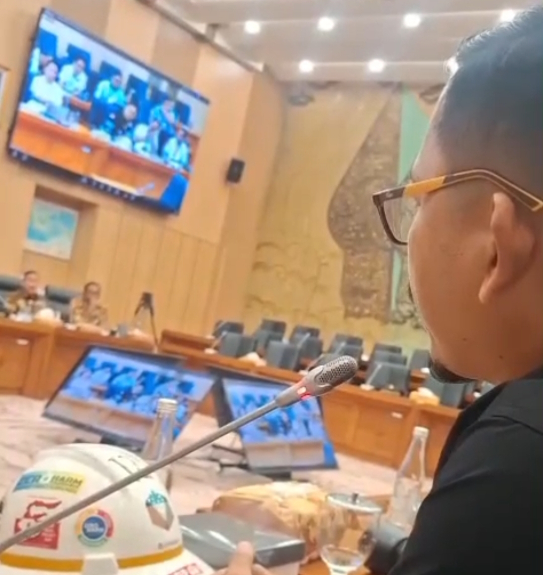 Foto: ketua APRI Boltim saat rapat bersama dengan komisi III DPR-RI terkait WPR di kabupaten Boltim
